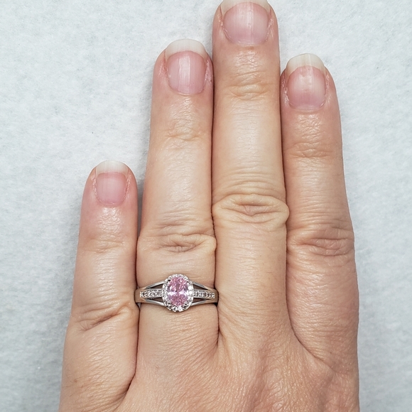 18k Open Design Pink Ring - Picture 8 of 8